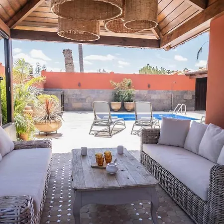 Villa Privada De Lujo Con Piscina, Wabi Sabi